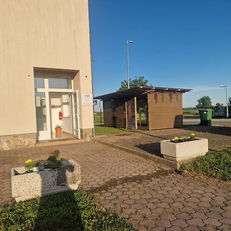 Apartment Ken Near Terme Paradiso Dobova エクステリア 写真